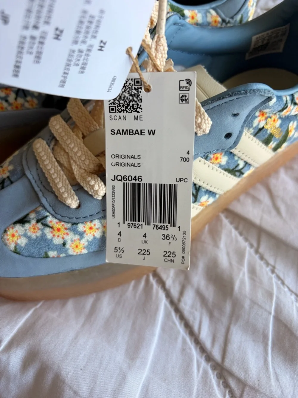 Adidas Samba Women’s Light Blue Floral Lace-Up Sneakers with Cream Laces - Picture 4 of 5